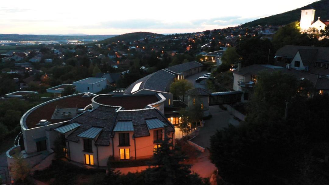 Zlaty Klucik - Golden Key With Luxury 4* Nitra